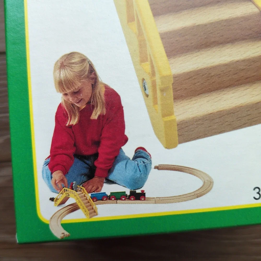 NEW Vtg 90's BRIO Footbridge + People Yellow Wood Railway Train Accessory 33568